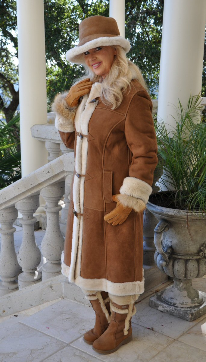 Fur Coat, Fur Jacket, Shearling Coat, Shearling Jacket, Aspen Fashions  by Gwen Linda Cross Fox Coat